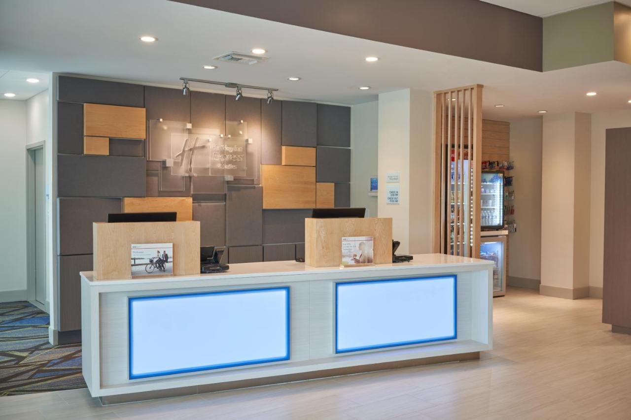 Hotel Express Miami By Ihg 3*